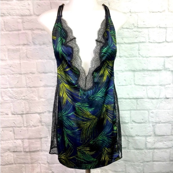 NWOT Victoria’s Secret Navy Palm Leaf Lace Silky Nightie Chemise Slip - Picture 2 of 8